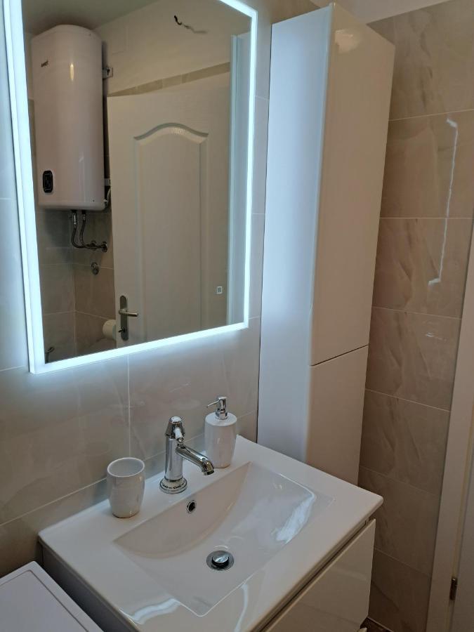 Apartman Melita Galižana Eksteriør billede
