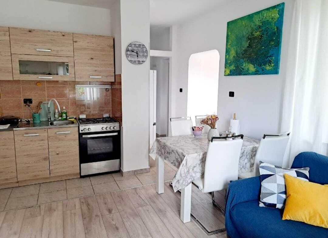 Apartman Melita Galižana Eksteriør billede
